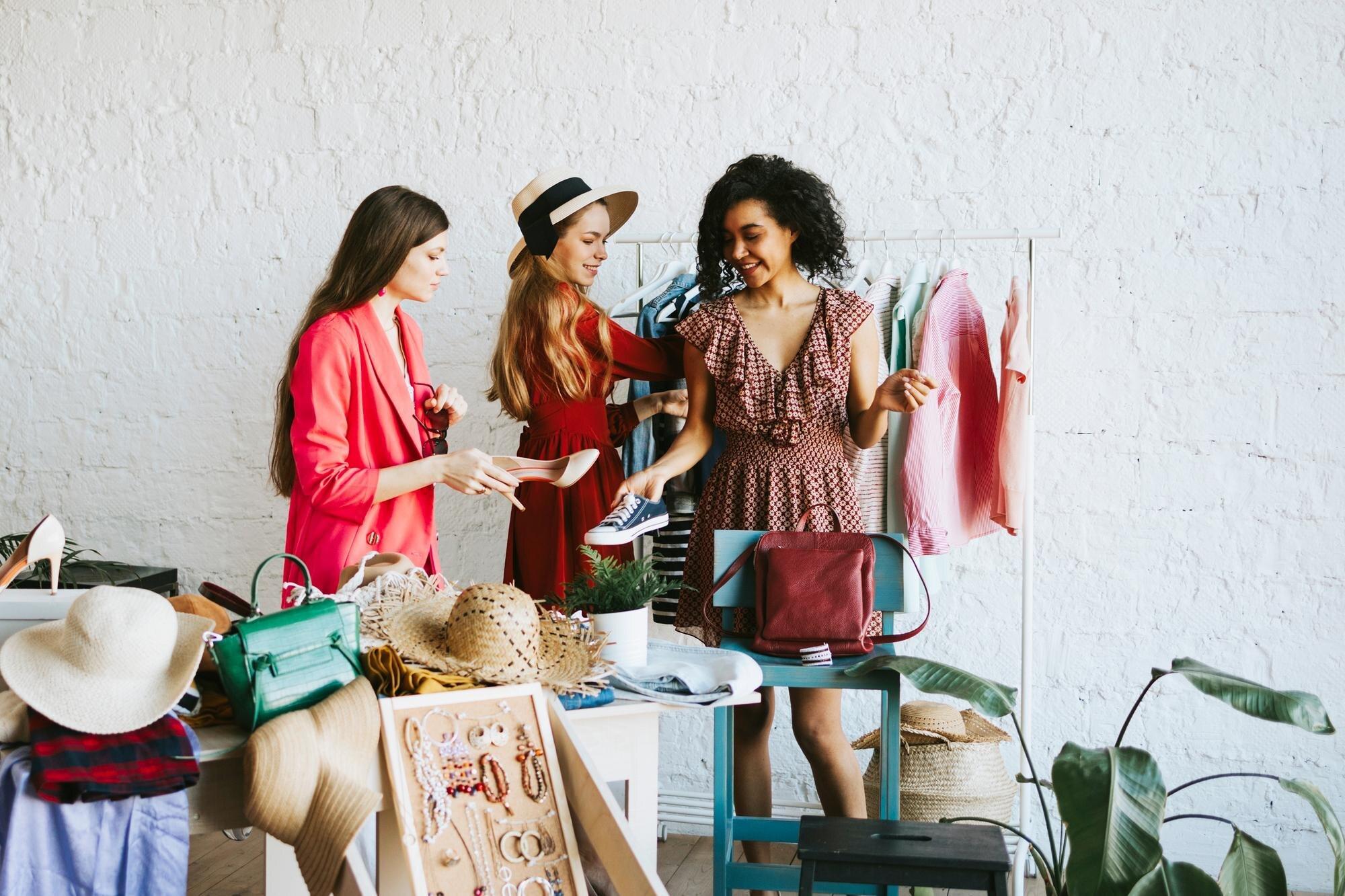 Plus-Size Live Auctions for Brand-Name
